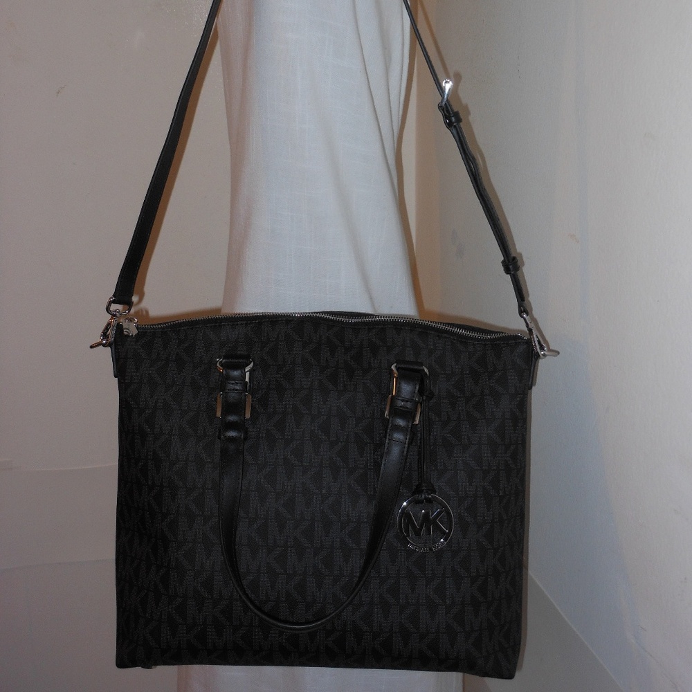 MICHAEL KORS OVERSIZE TOTE SHOULDER BAG - Picture 3 of 7